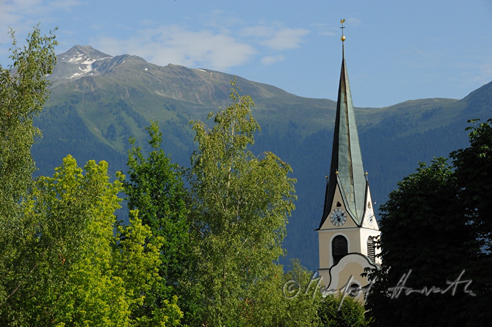 Pfarrkirche St. Joseph and Holzleitensattel