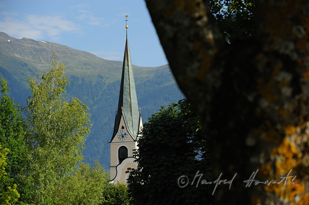 Pfarrkirche St. Joseph and Holzleitensattel
