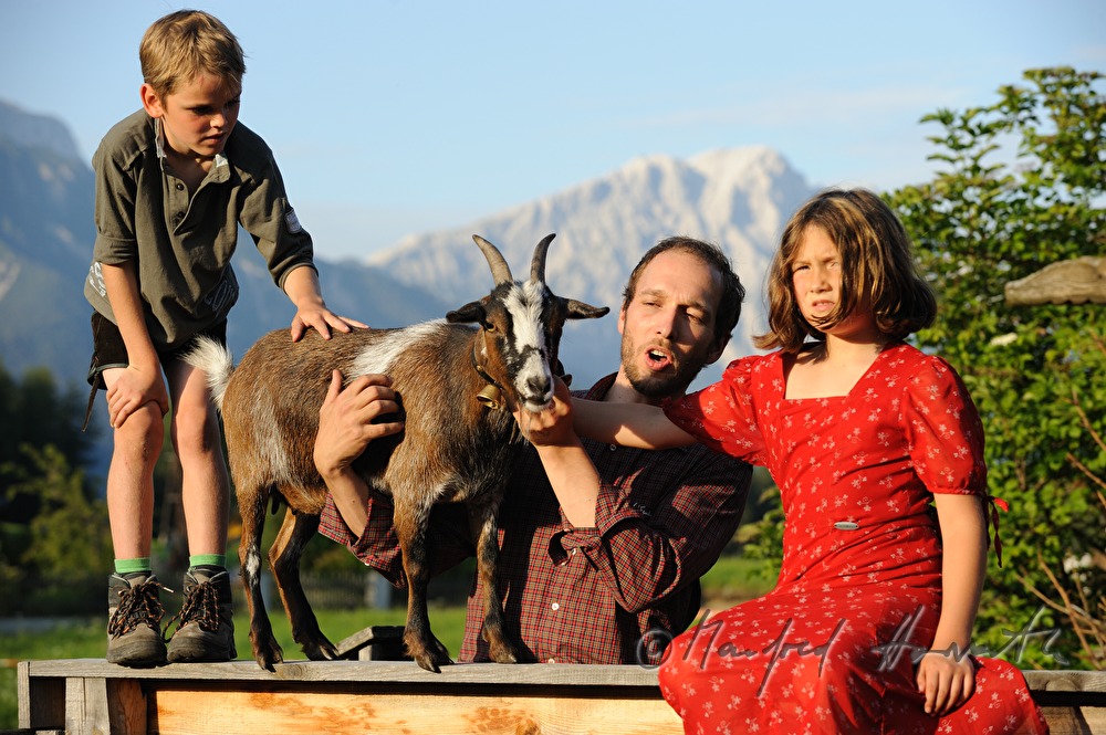 billy goat and visitors at the Hotel Stern