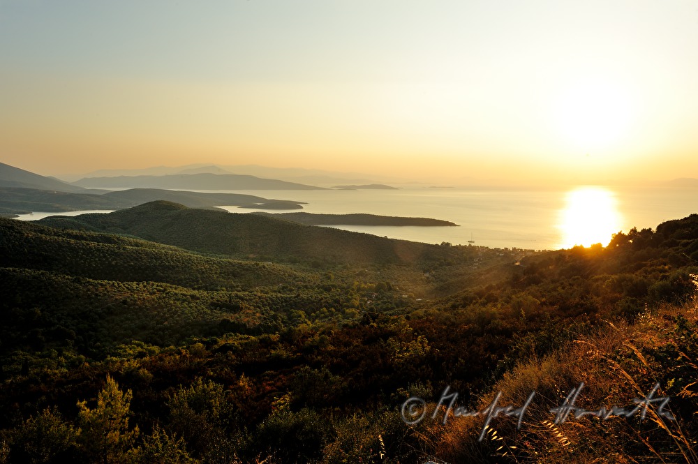 view from the outback to the harbour
