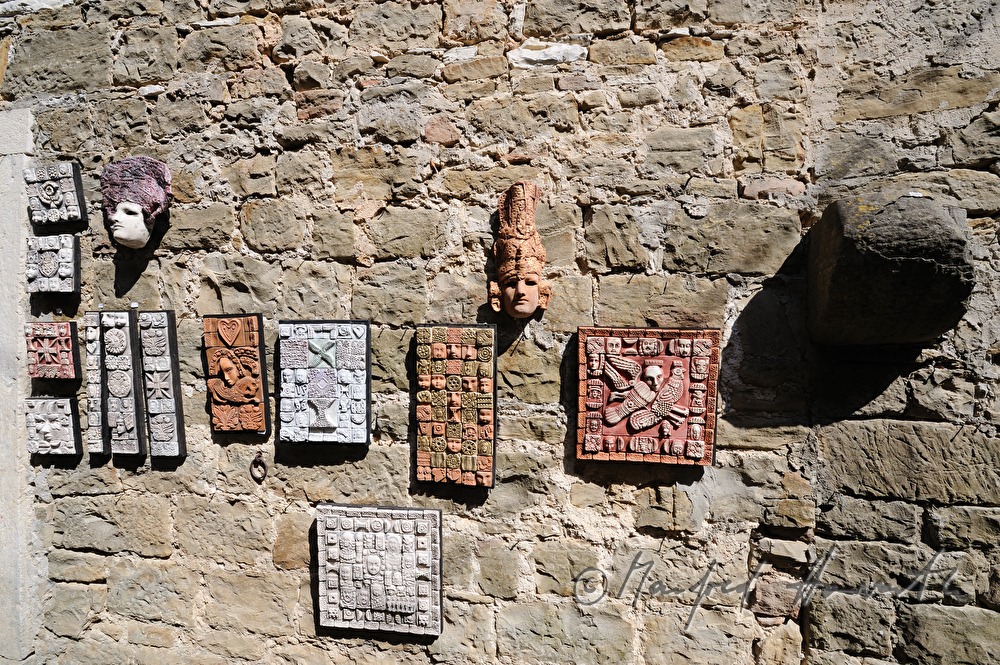 exhibition of ceramic pictures
