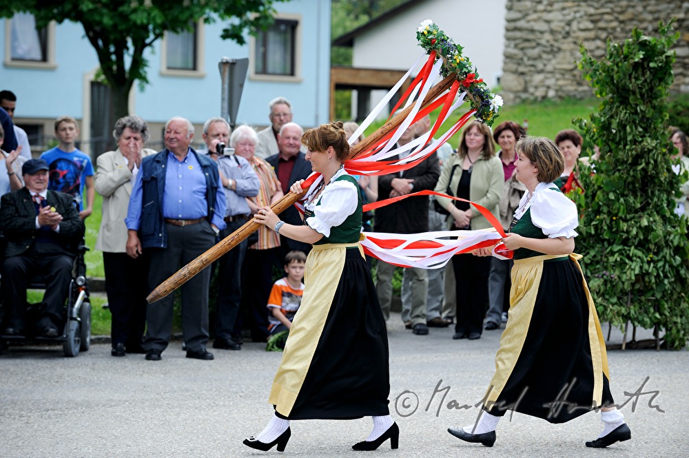 dancers at the dance around the maypole