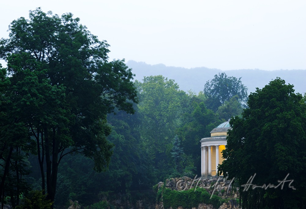 Leopoldinentempel in the landscape garden