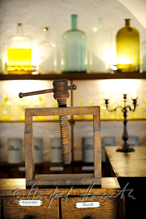 display of a historic press