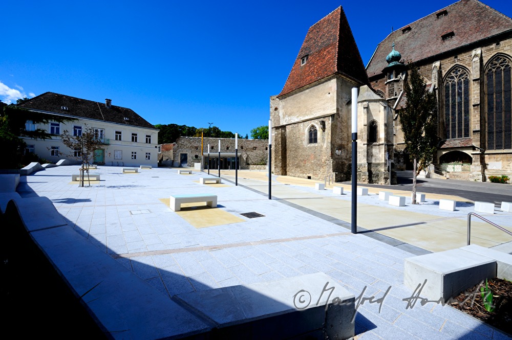Burg Perchtoldsdorf and Burgvorplatz
