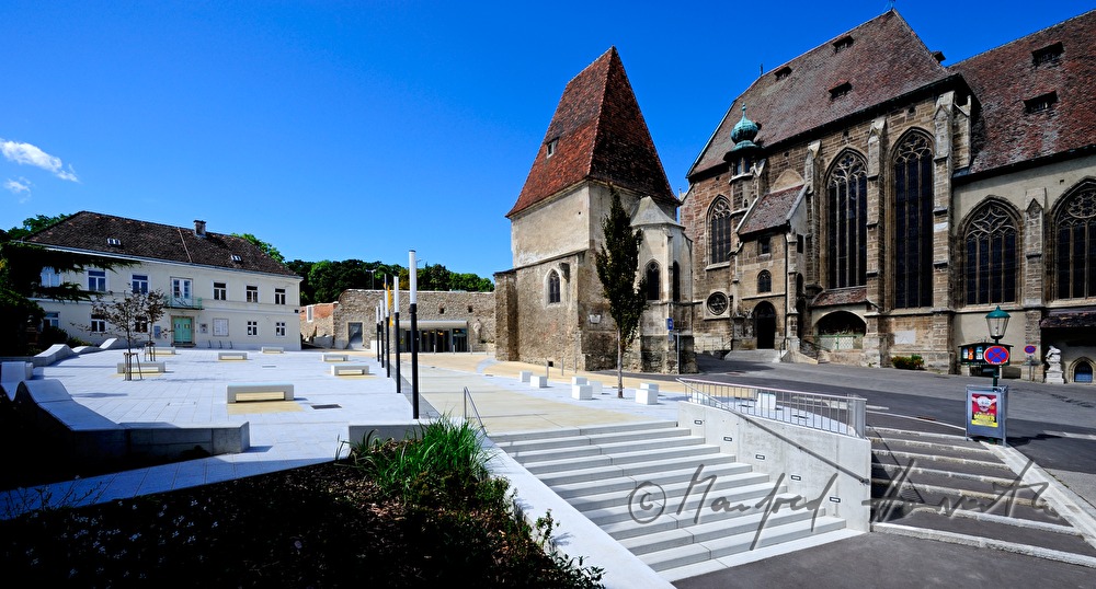 Burg Perchtoldsdorf and Burgvorplatz