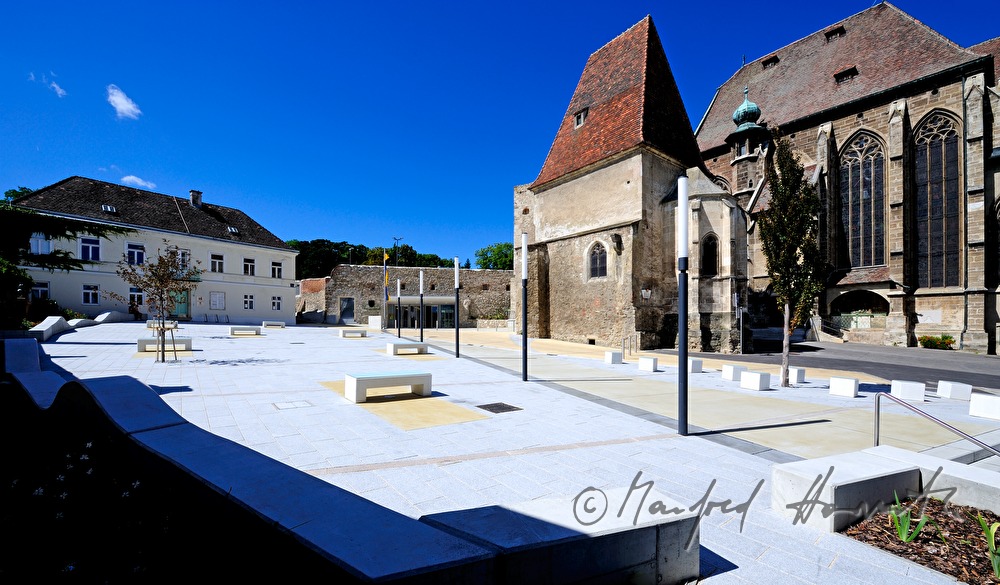 Burg Perchtoldsdorf and Burgvorplatz