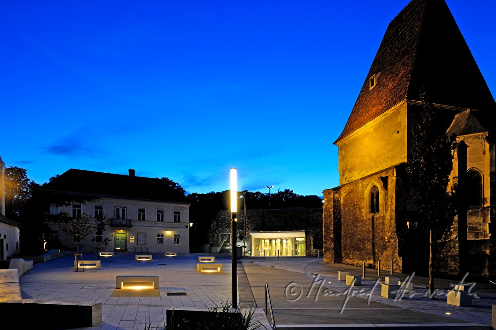 Burg Perchtoldsdorf and Burgvorplatz