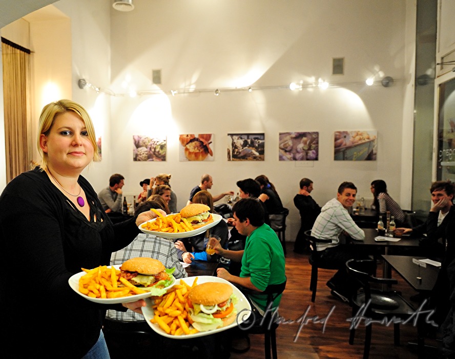 Barbara Bahr serves Burgers