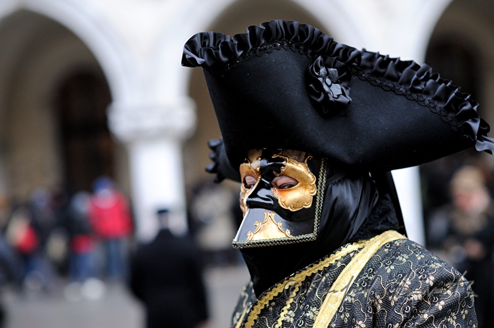 disguised man at the carnival near the Doge's Palace