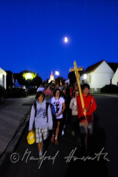 pilgrims on the main street early in the morning