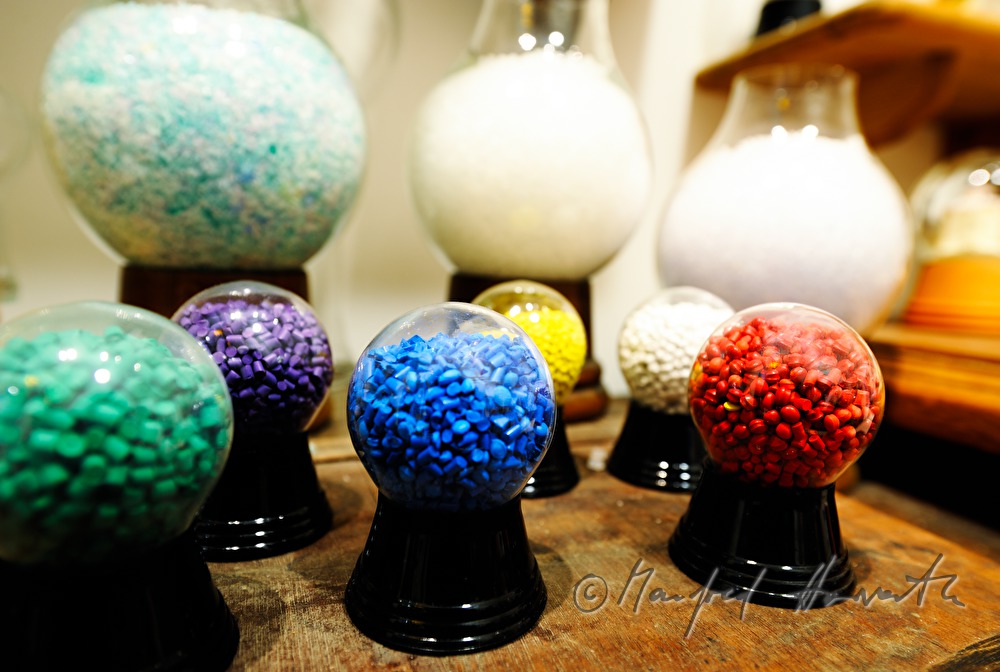 pigments for colouring plastics