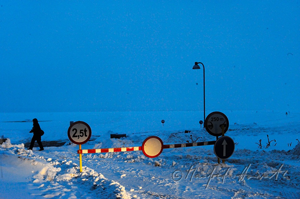 bar on the ice road to Noarootsi