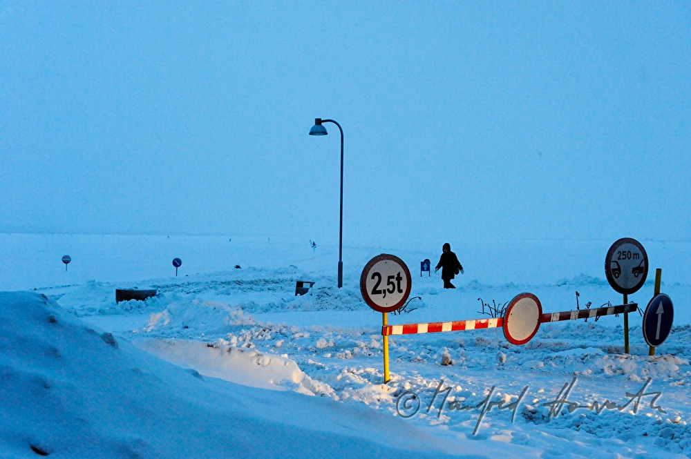 bar on the ice road to Noarootsi