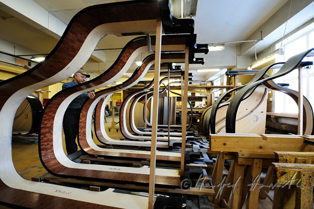 consoles for pianos