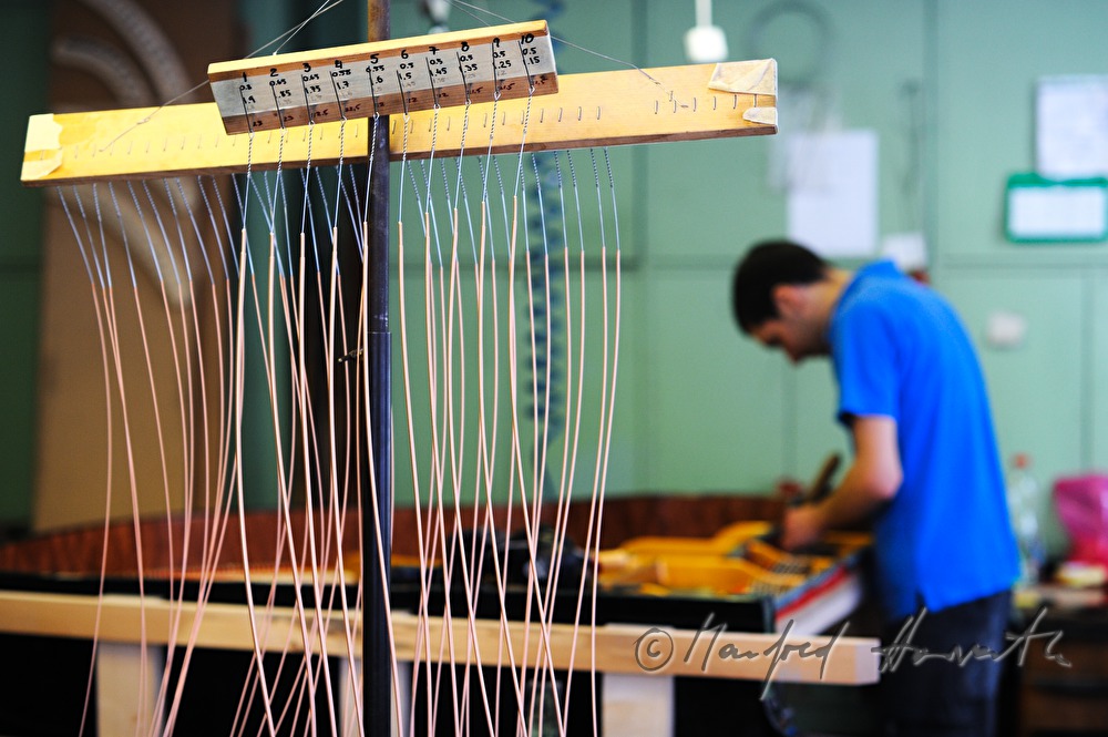 steel strings for the pianos