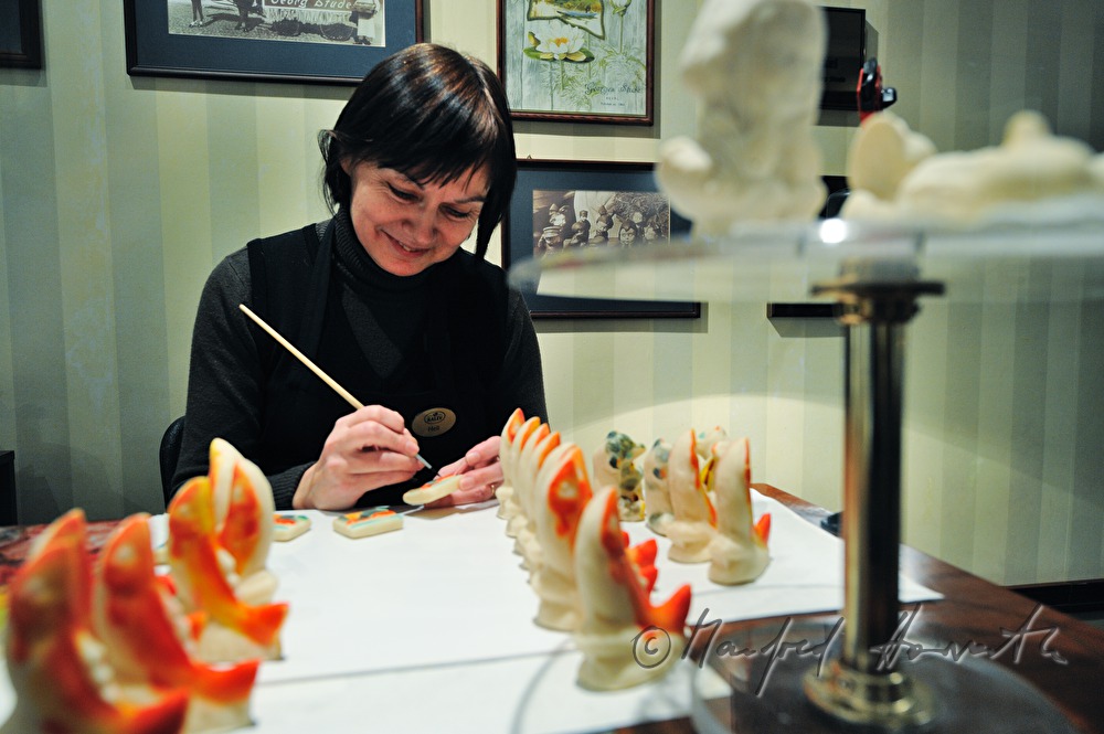 sales assistant of the pastry shop KALEV