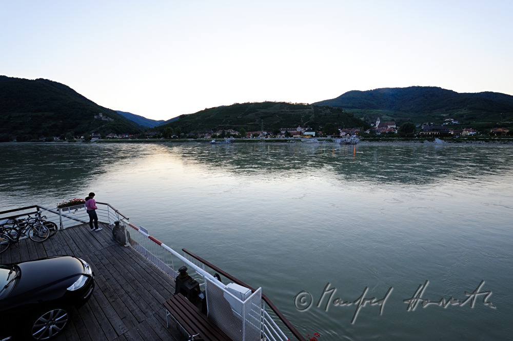 the flying bridge crosses the Danube