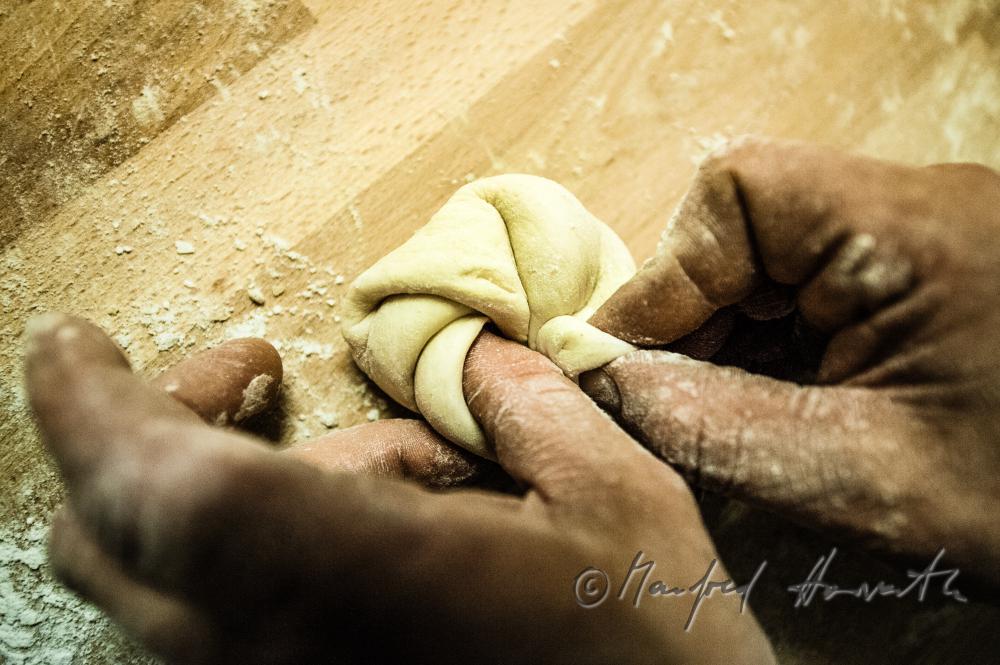 forming of a handmade hard roll