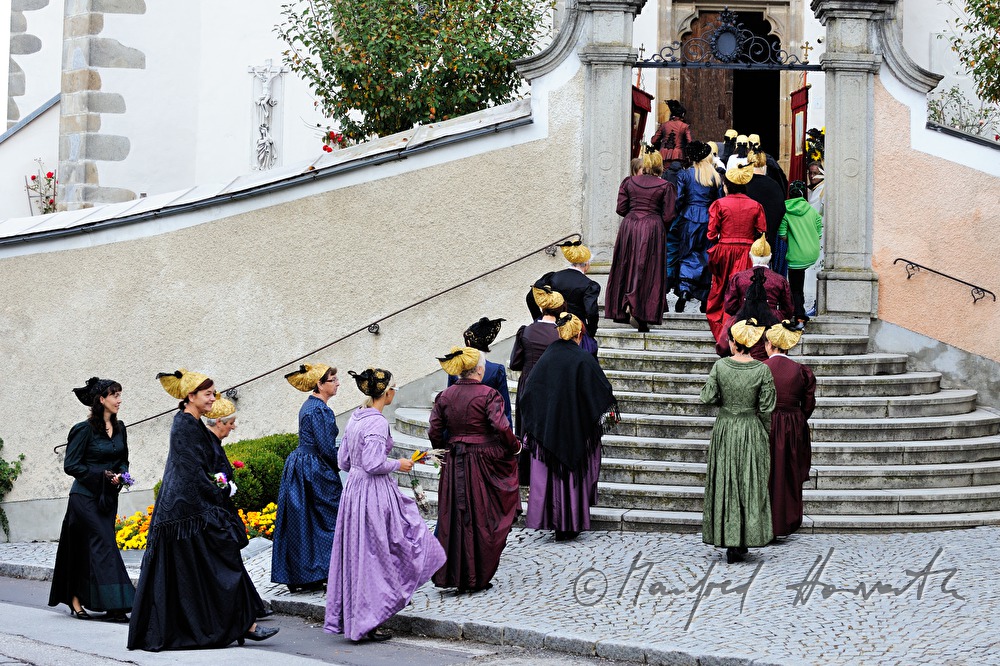 procession to the church on Thanksgiving Day