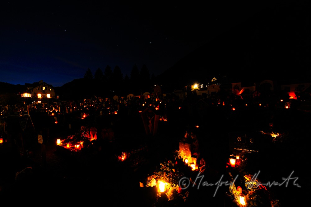 cemetery ov Altaussee on All Saints' Day