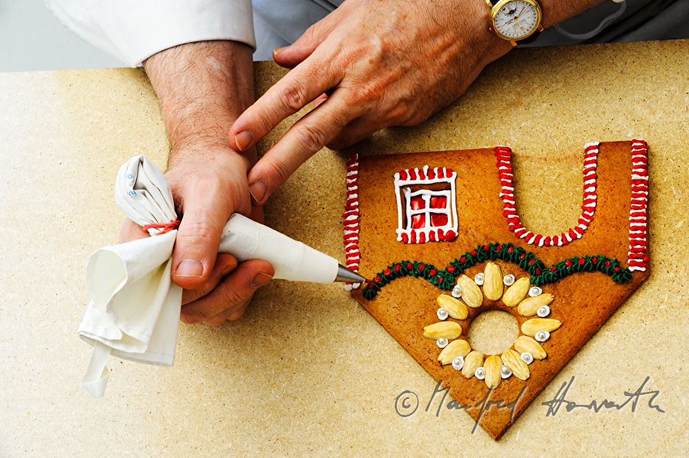 the making of a gingerbread house