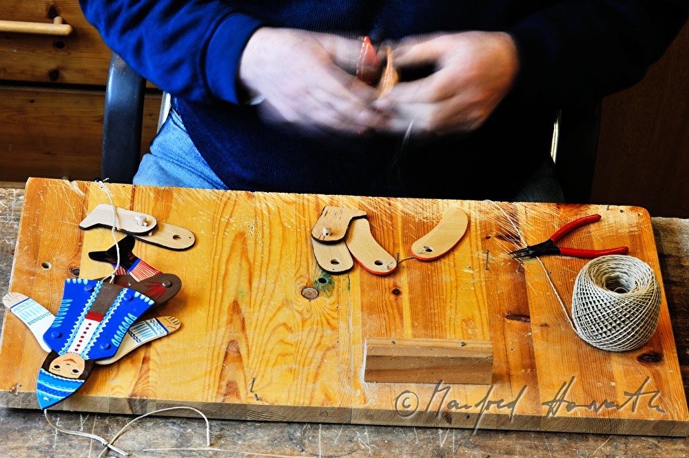 making of wooden toys by Hans WURM