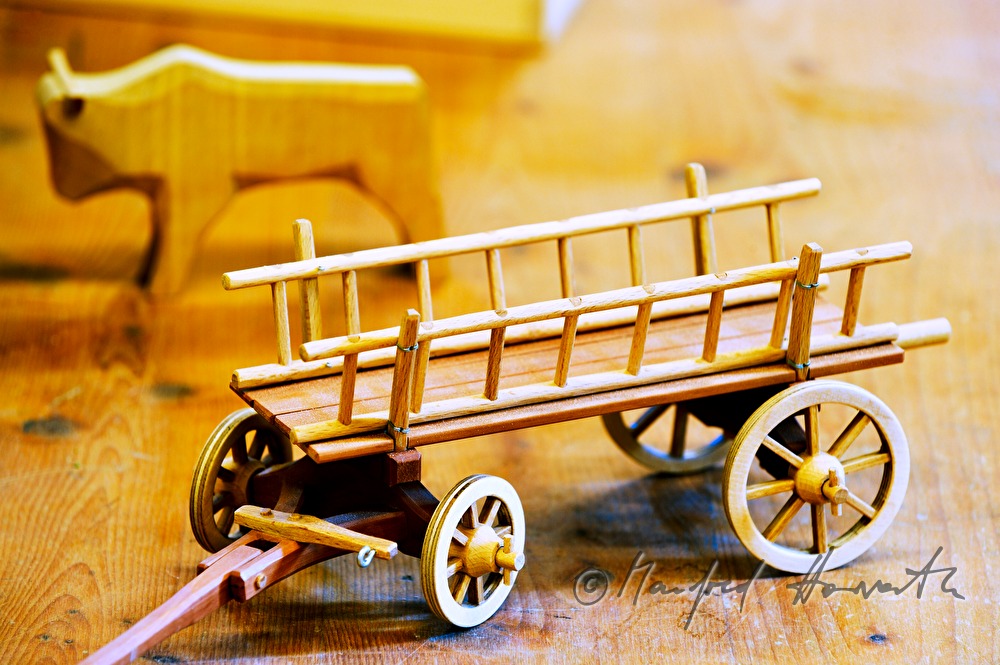 making of wooden toys by Hans WURM