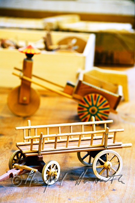 making of wooden toys by Hans WURM