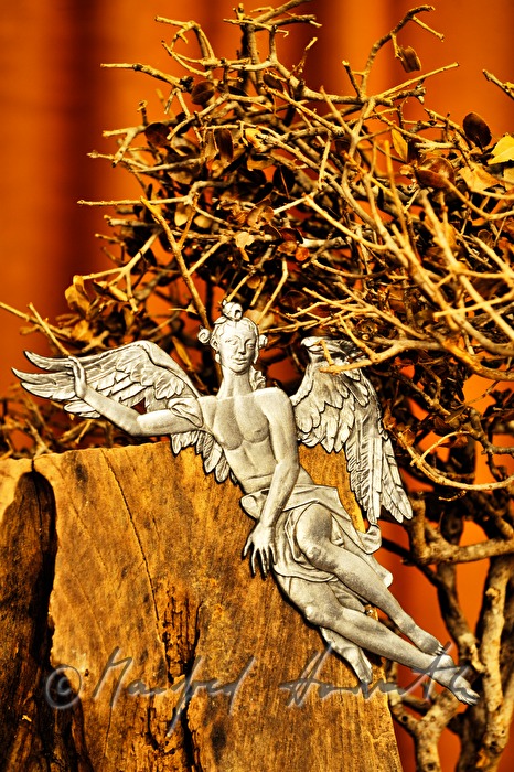 Swiss pewter figure crib from approx 1920