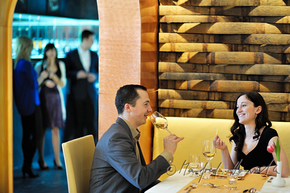 guests having dinner in the Goelles room
