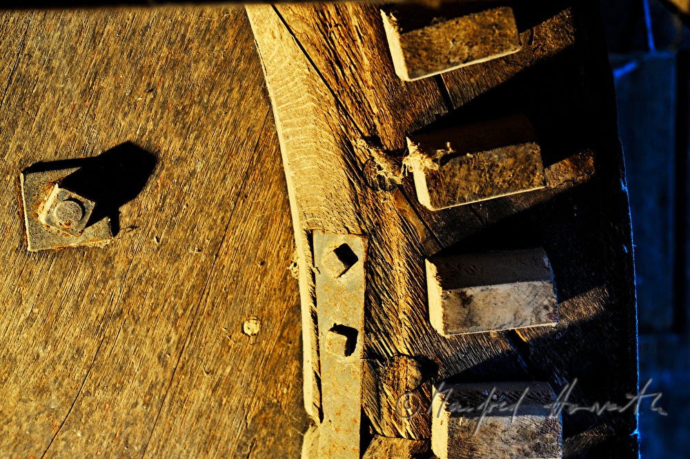 woden gear wheel of the ship mill