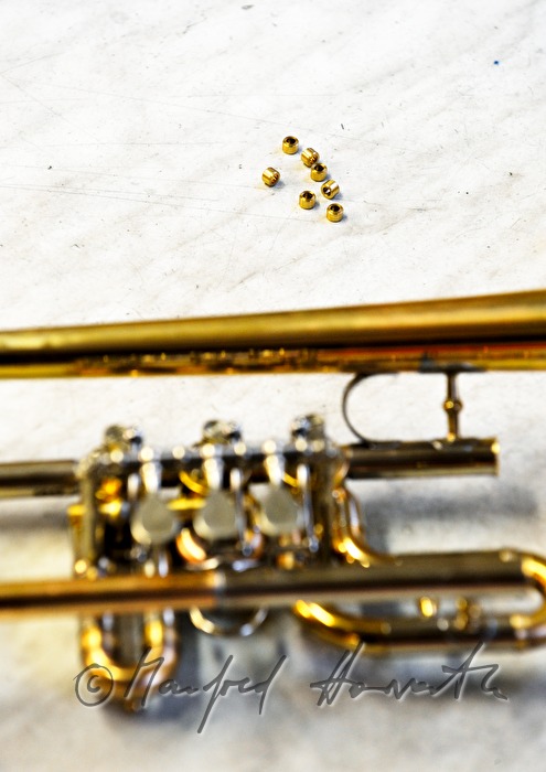 mounting a trumpet from single parts
