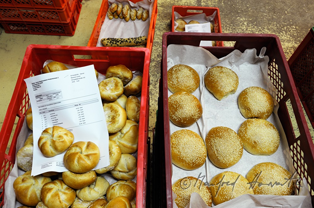 basket with delivery and packing list