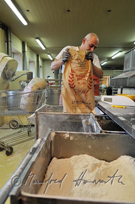 25 kilo wheat flour paper sack