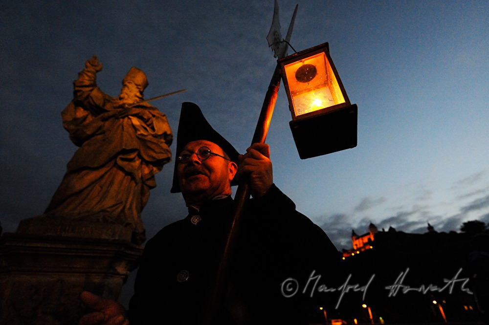 tourist guide in medieval costume