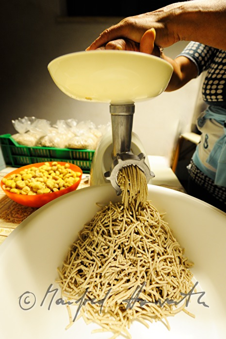 making of puree of sweet chestnuts