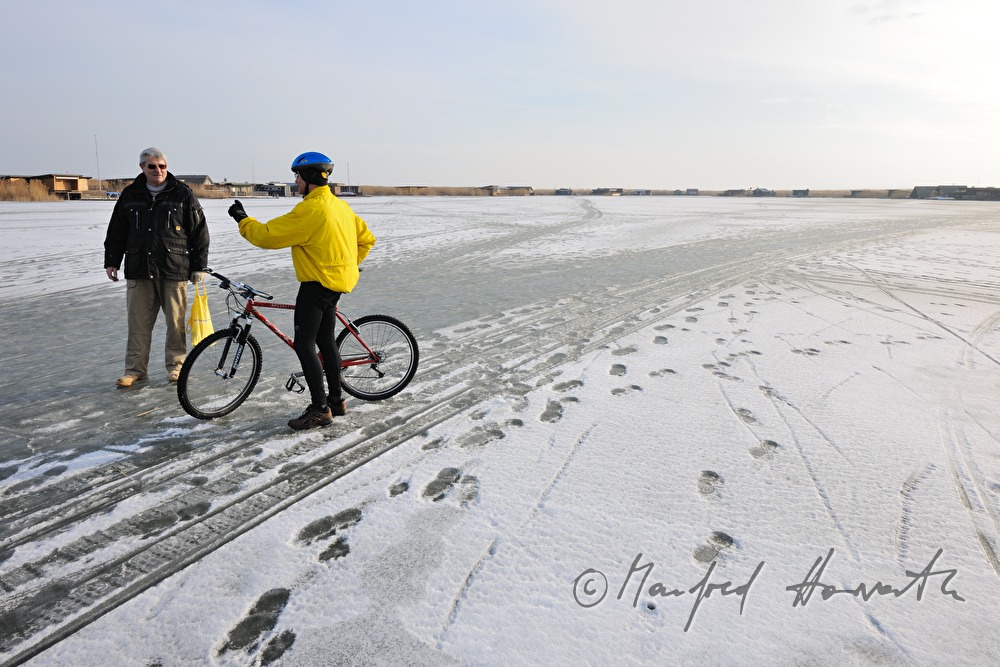meeting of cyclist and walker
