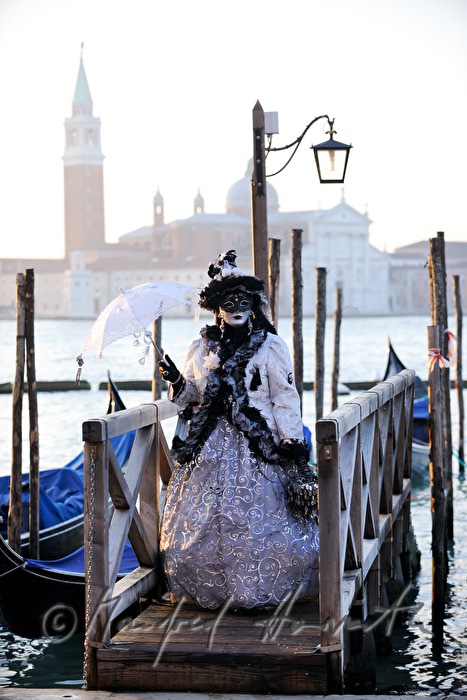 disguised woman at the carnival