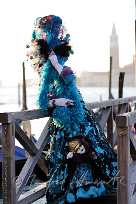 disguised woman at the carnival