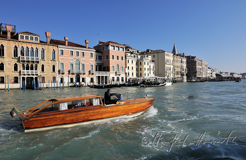 motor boat on Canale di San Marco