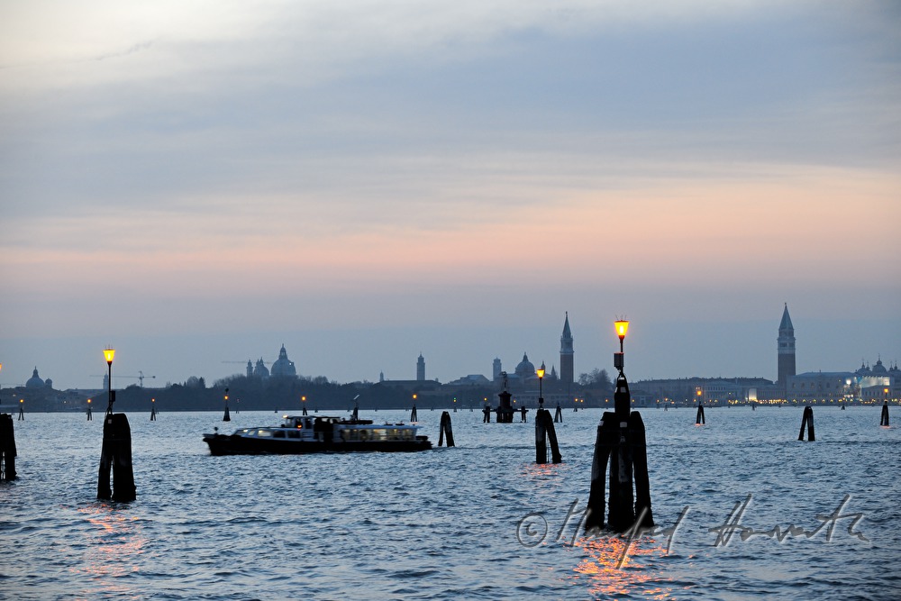 view from Lido to the city center