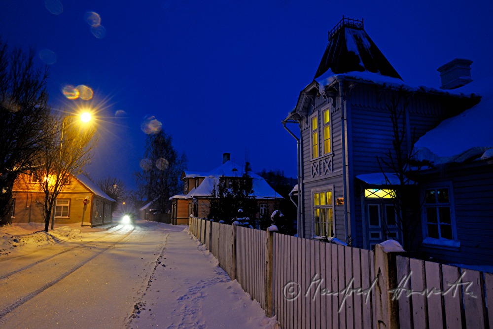 snowplough cleans the Lahe Road