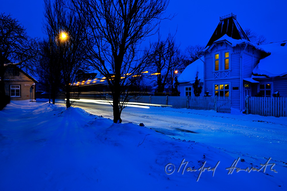 snowplough cleans the Lahe Road