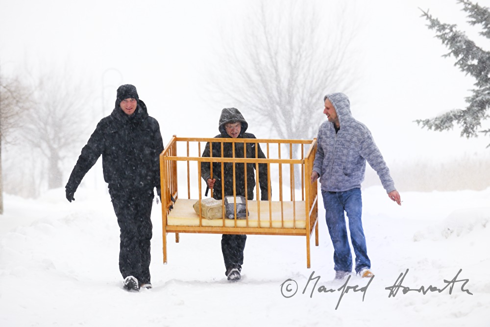 transport of a latticed bedstead