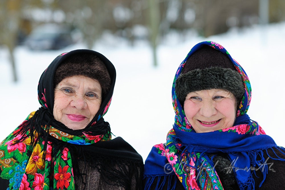 Russian women in their festive coctumes
