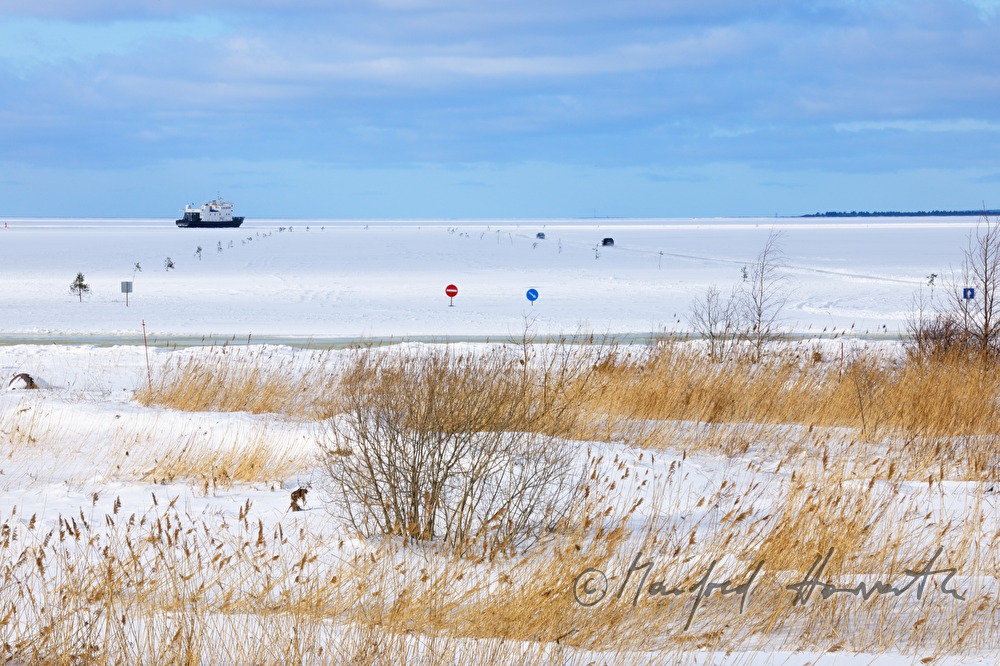 vehicle on the ice road to Vormsi
