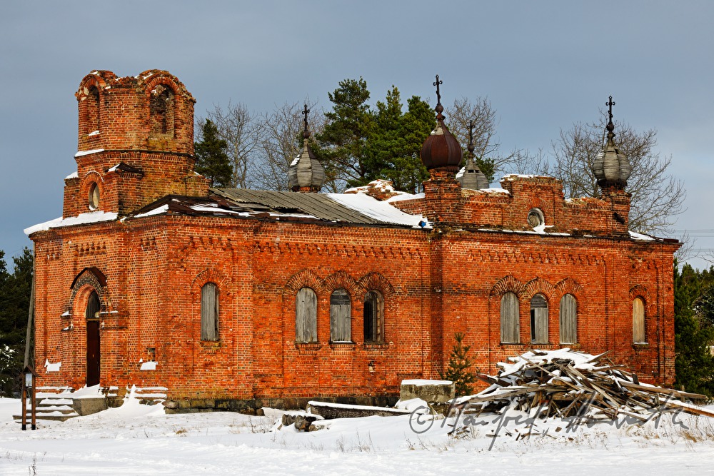 decayed Russian Ortodox church