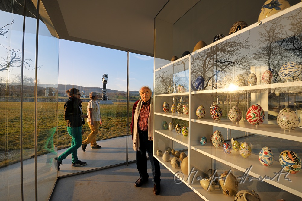 Wander Bertoni and eggs in the Egg Museum