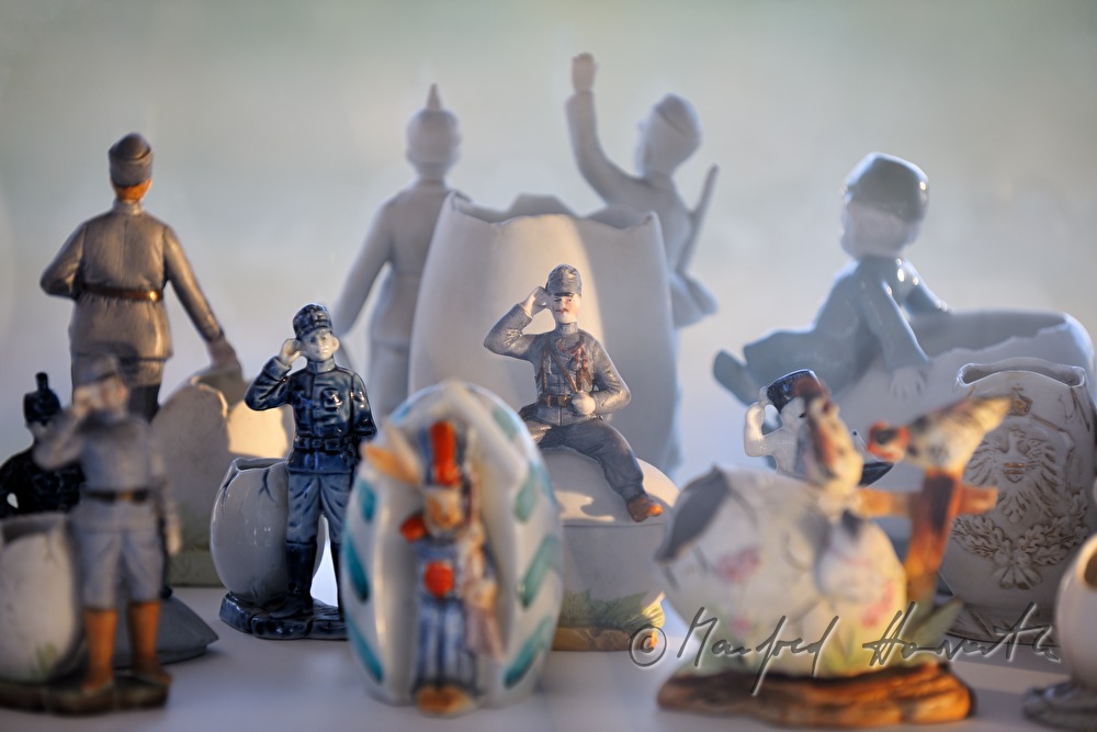 soldier eggs in the Egg Museum of Wander Bertoni